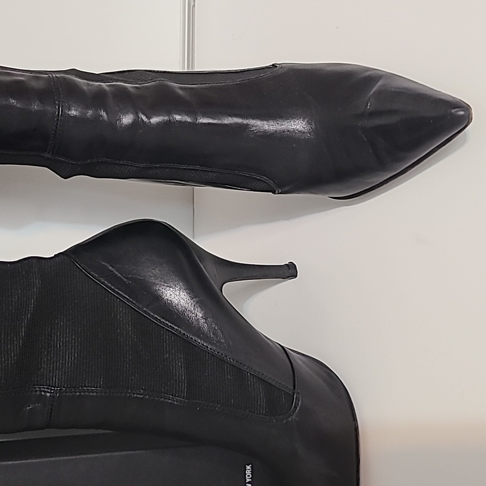 Stretch Out Women's Sleek Black Heeled Boots. Spain - Picture 2 of 11